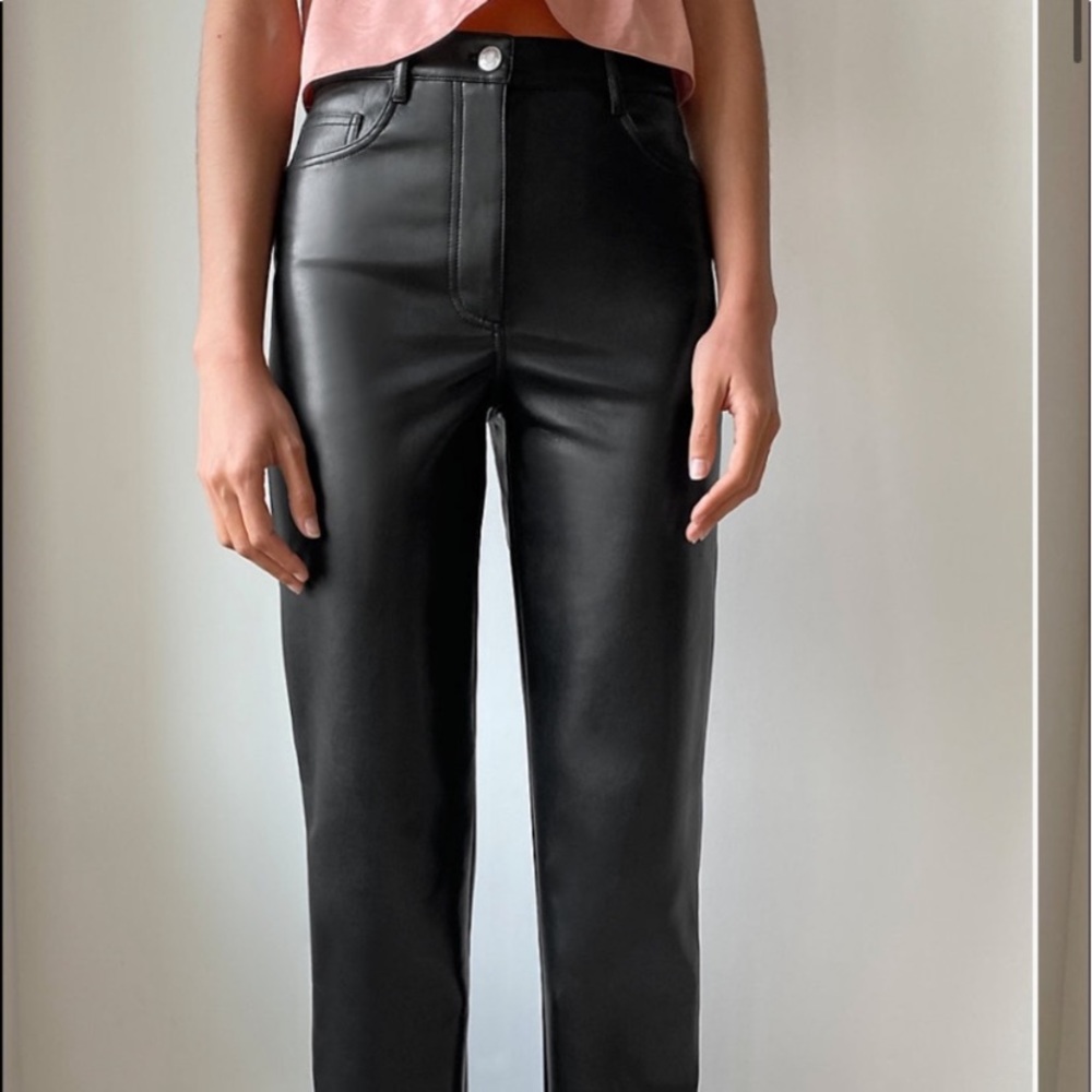 Aritzia Black Straight Leg Pants